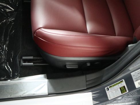 New 2026 MAZDA MAZDA3 Carbon image 19