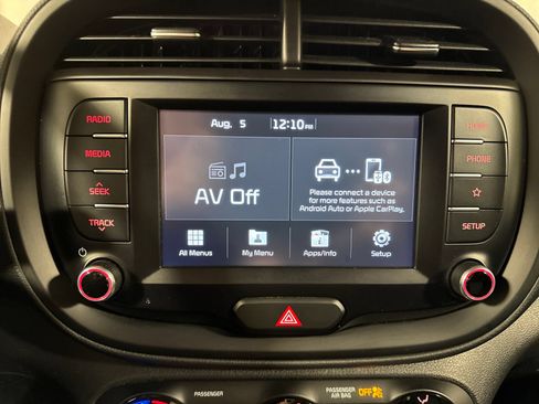 Used 2020 Kia Soul LX FWD image 22