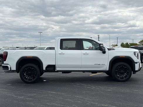 New 2026 GMC Sierra 2500 AT4 w/ AT4 Premium Plus Package AWD/4WD image 10