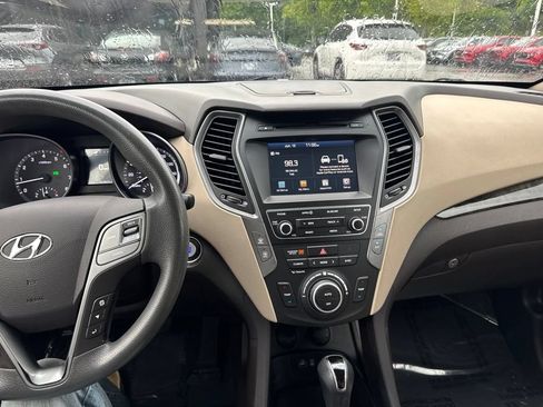 Used 2018 Hyundai Santa Fe Sport w/ 2.4L Value Package 02 FWD image 18