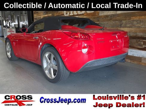 Used 2009 Pontiac Solstice Convertible w/ Preferred Package RWD image 4