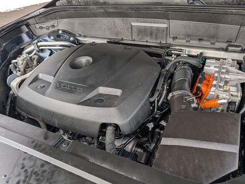 Used 2023 Volvo XC90 T8 Ultimate image 31