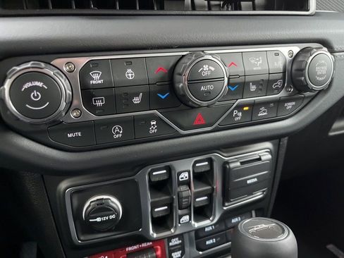 New 2026 Jeep Gladiator Rubicon image 39