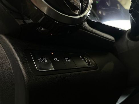 Used 2025 Chevrolet Equinox LT image 28