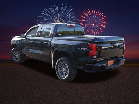 Certified 2023 Chevrolet Colorado LT w/ LT Convenience Package II AWD/4WD image 7