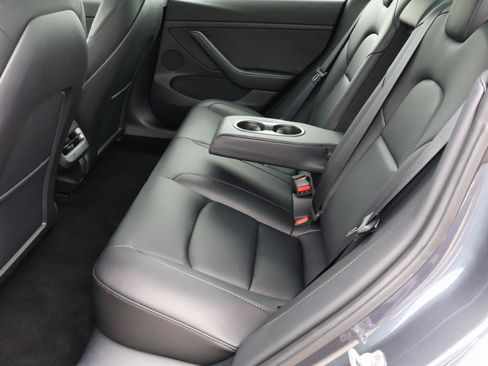 Used 2023 Tesla Model 3 Standard Range RWD image 18