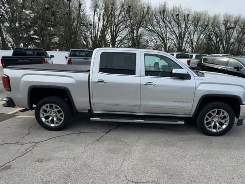 Used 2018 GMC Sierra 1500 SLT w/ SLT Premium Package image 9