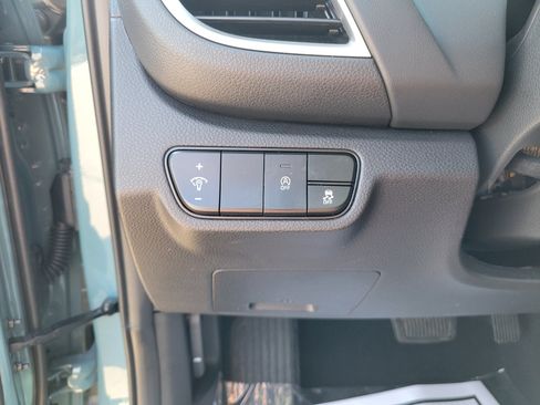 Used 2024 Kia Seltos EX FWD image 20
