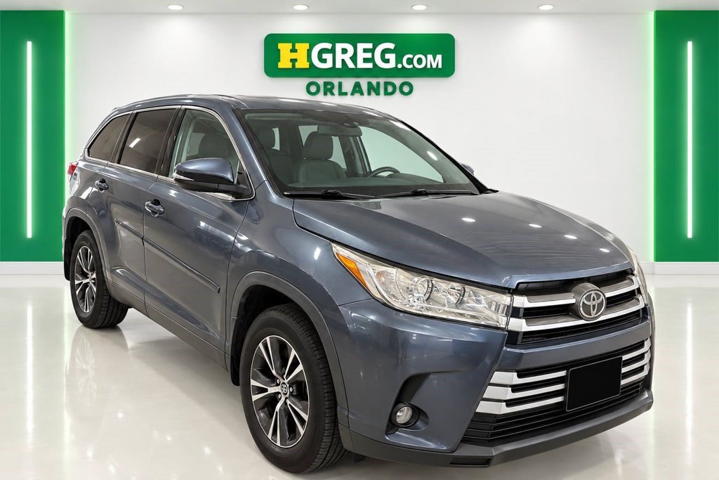 Used 2019 Toyota Highlander Plus AWD/4WD image 6