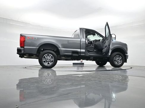 Used 2025 Ford F350 XLT w/ FX4 Off-Road Package AWD/4WD image 45