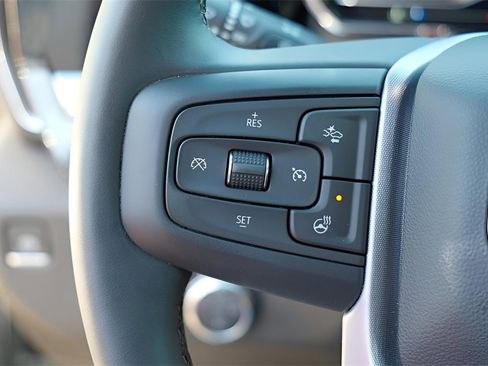 New 2025 GMC Sierra 1500 Elevation image 11