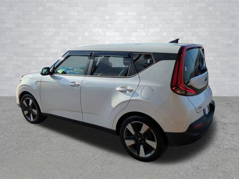 Used 2020 Kia Soul EX image 6