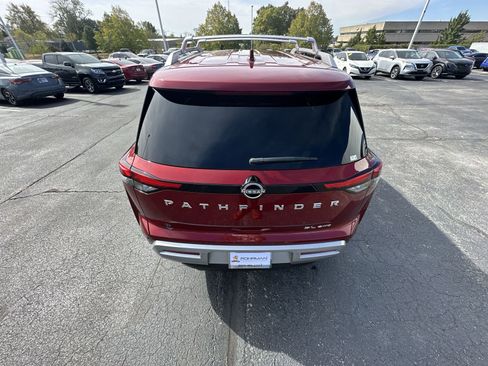 Certified 2023 Nissan Pathfinder SL image 32