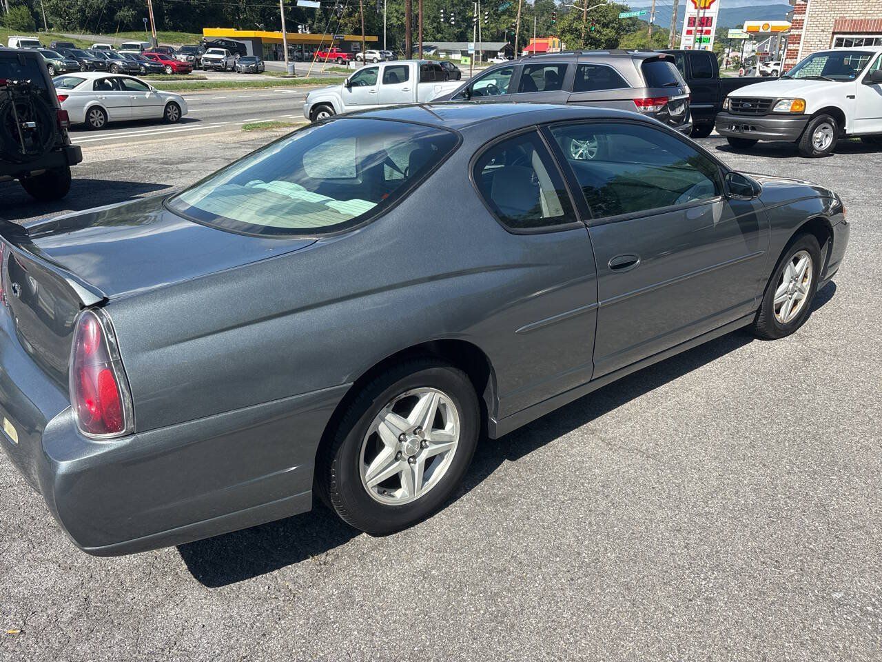 Used 2004 Chevrolet Monte Carlo LS w/ Preferred Equipment Group FWD image 5