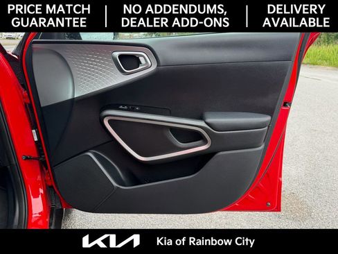 Used 2024 Kia Soul LX FWD image 19