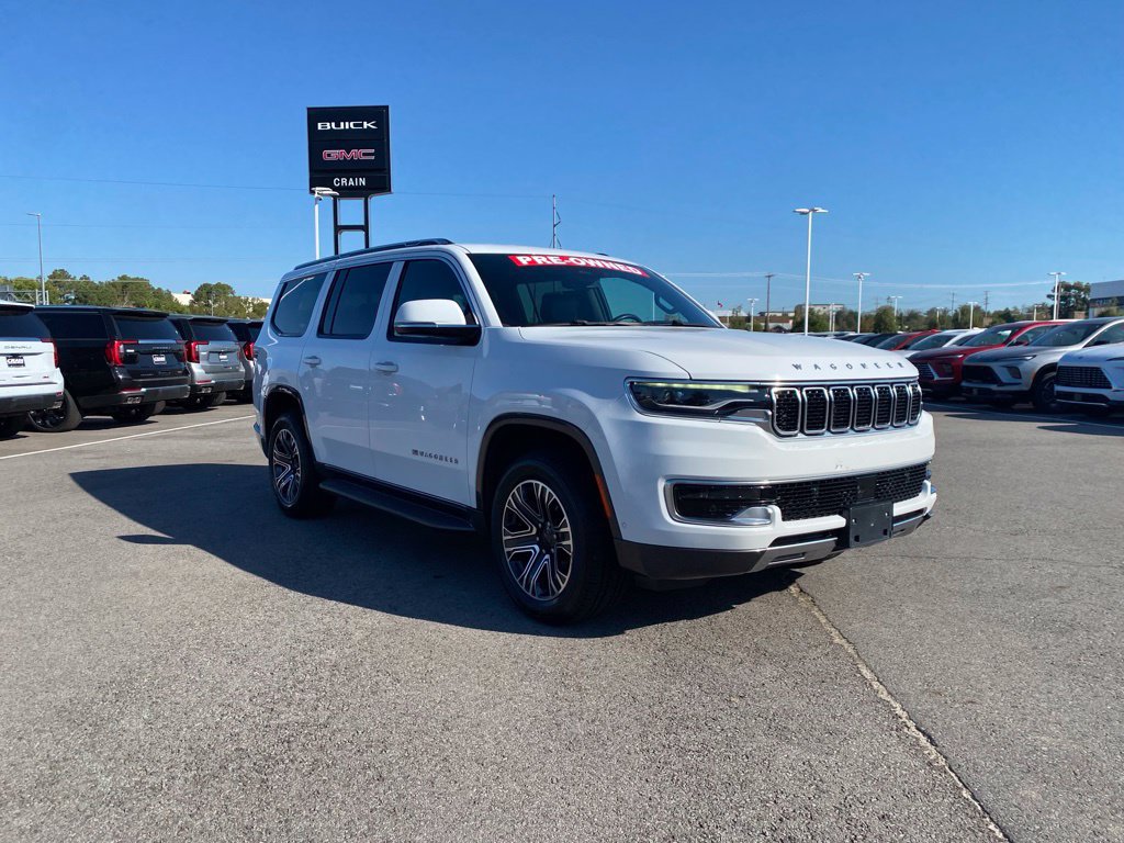 Used 2022 Jeep Wagoneer Series III AWD/4WD image 4