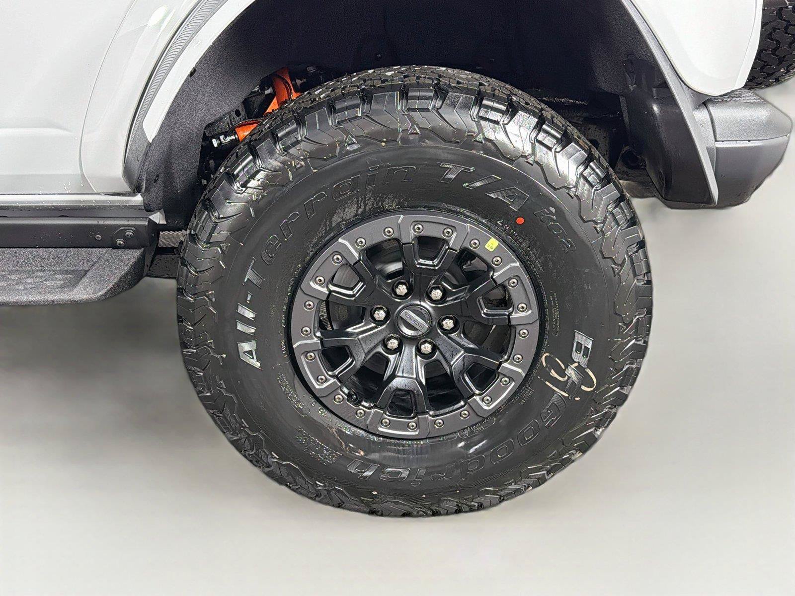 New 2026 Ford Bronco Raptor AWD/4WD image 36