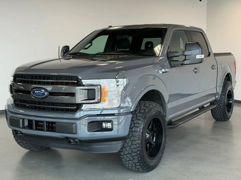 Used 2018 Ford F150 XLT w/ Equipment Group 302A Luxury AWD/4WD image 3