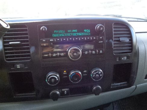 Used 2012 Chevrolet Silverado 1500 W/T image 16