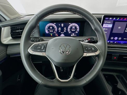 New 2026 Volkswagen Tiguan SE AWD/4WD image 11