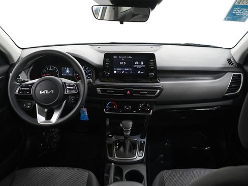 Used 2023 Kia Seltos LX AWD/4WD image 13