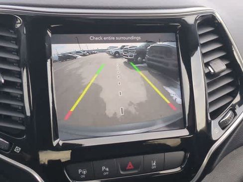 Used 2021 Jeep Cherokee Limited w/ Trailer Tow Group image 30