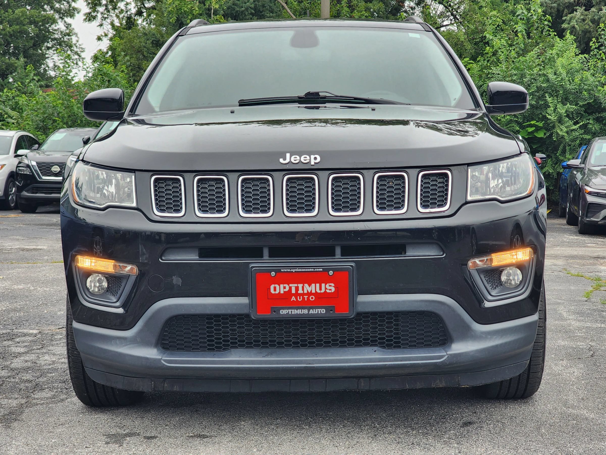 Used 2020 Jeep Compass Latitude w/ Cold Weather Group AWD/4WD image 2