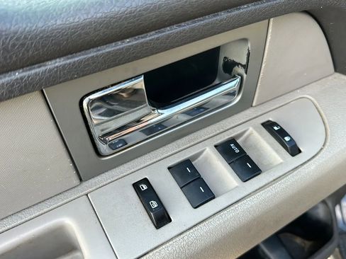 Used 2010 Ford F150 XLT image 15