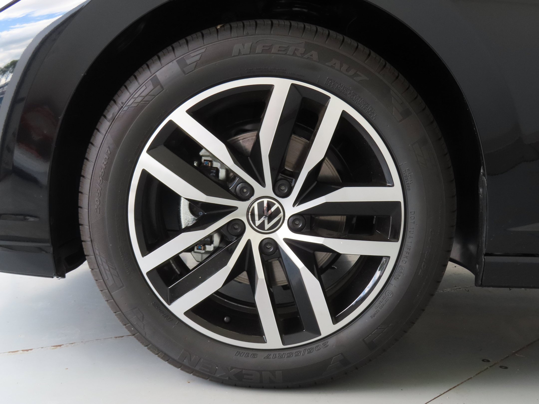 Used 2026 Volkswagen Jetta SE FWD image 26