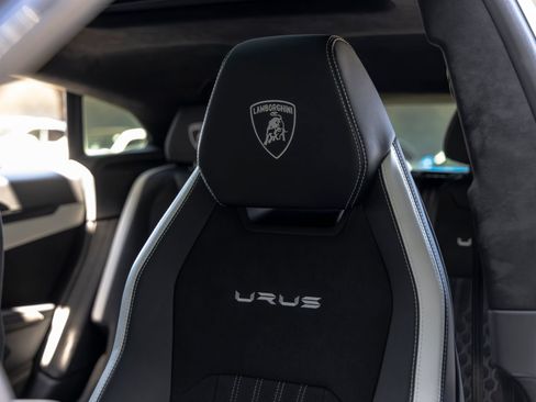 Used 2024 Lamborghini Urus S AWD/4WD image 32
