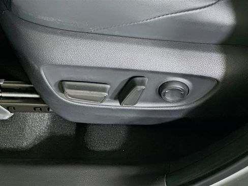 Used 2025 Toyota RAV4 XSE w/ Advanced Technology Package AWD/4WD image 13