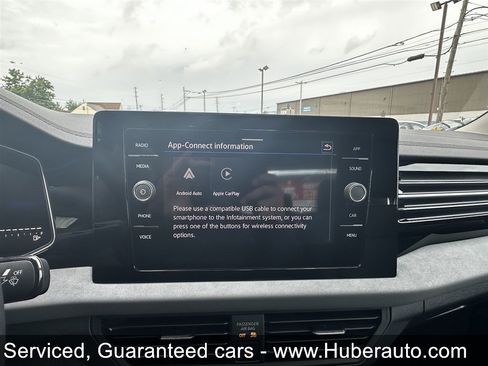 Used 2026 Volkswagen Jetta SE FWD image 30