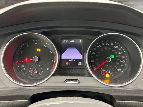 Used 2021 Volkswagen Tiguan SE R-Line image 9