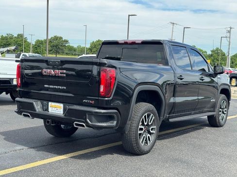 Used 2023 GMC Sierra 1500 AT4 w/ AT4 Premium Package AWD/4WD image 3