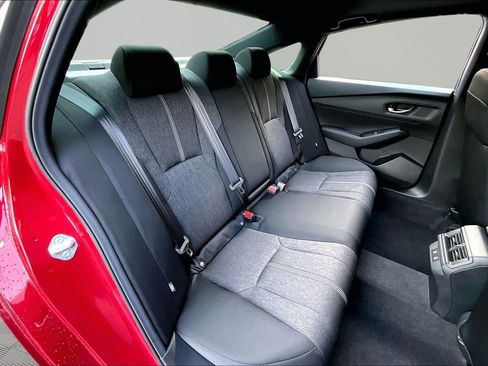 Used 2025 Honda Accord Sport image 17