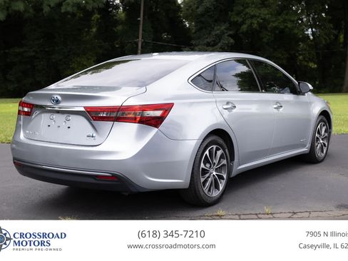 Used 2018 Toyota Avalon XLE Premium FWD image 6