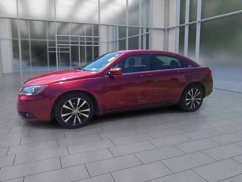 Used 2014 Chrysler 200 Touring w/ 200 S Group FWD image 4