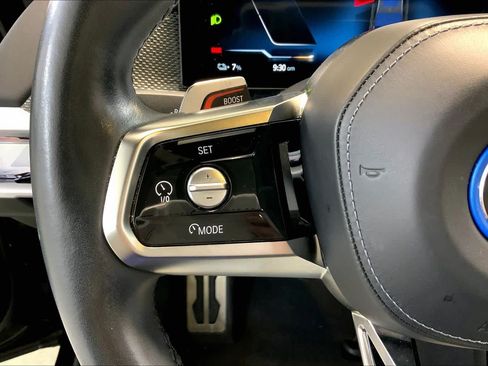 Used 2024 BMW i7 xDrive60 w/ Executive Package AWD/4WD image 23