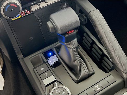 Certified 2025 Toyota 4Runner TRD Off-Road image 16