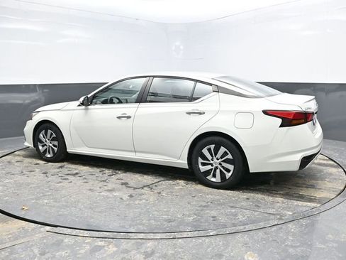 Used 2021 Nissan Altima 2.5 S image 4