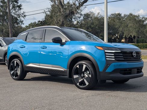 New 2026 Nissan Kicks SR image 2