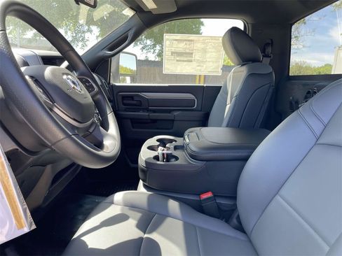 New 2024 RAM 5500 Tradesman image 15