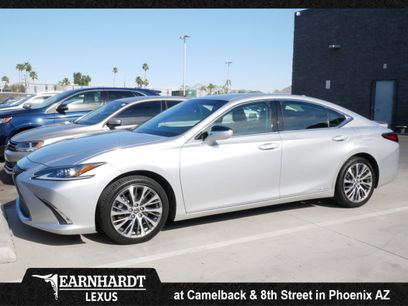 Used 2020 Lexus ES 300h w/ Premium Package