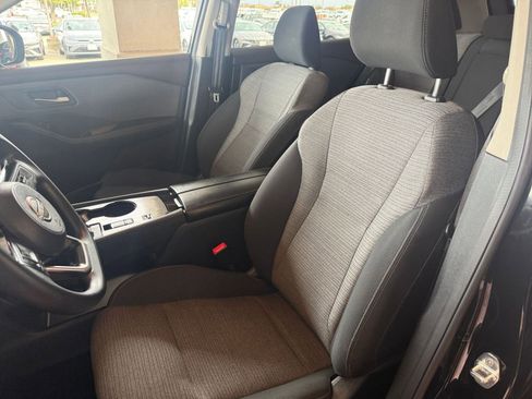 Used 2023 Nissan Rogue SV image 37