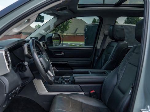 Used 2024 Toyota Tundra Limited w/ Power Package AWD/4WD image 11