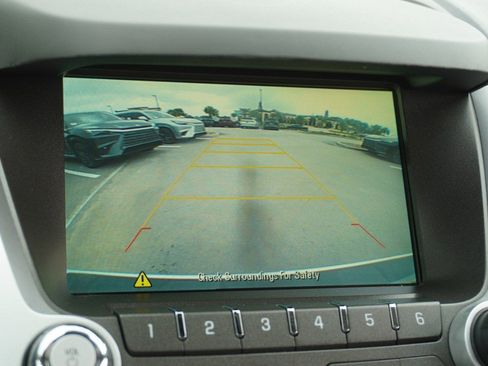 Used 2015 Chevrolet Equinox LT w/ Driver Convenience Package image 17