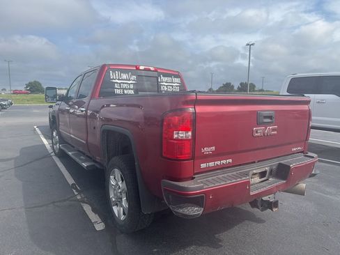 Used 2018 GMC Sierra 2500 Denali w/ Duramax Plus Package AWD/4WD image 6