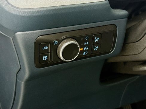 Used 2025 Ford Maverick XLT w/ XLT Luxury Package FWD image 8