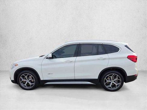 Used 2017 BMW X1 xDrive28i AWD/4WD image 10