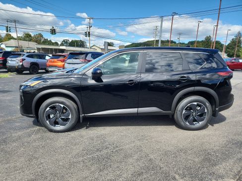 New 2026 Nissan Rogue SV image 5